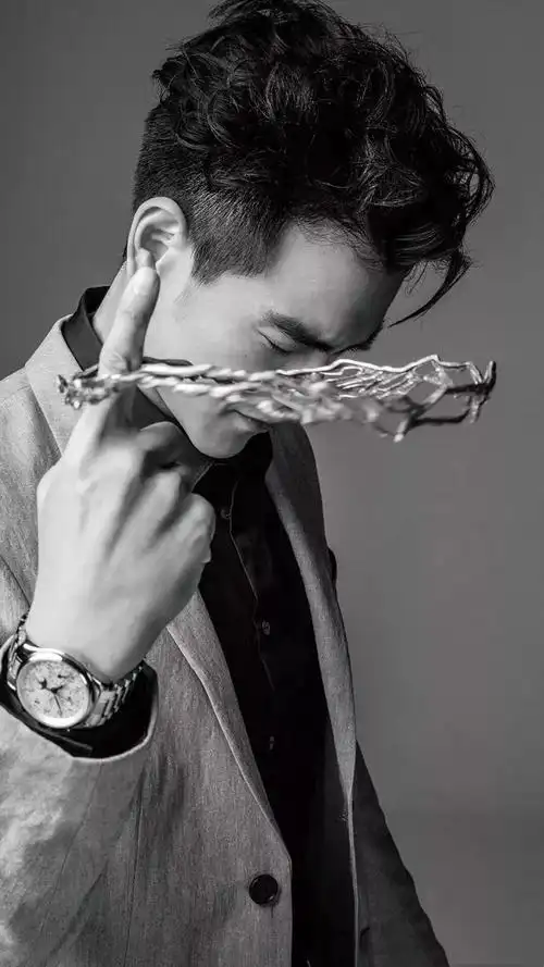 彭于晏壁纸自律是走向成功最快的一条捷径