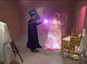 影视同人小说 萌学园之极冰黑魔王离开了密室后,谜亚星出现了 妍依"谜