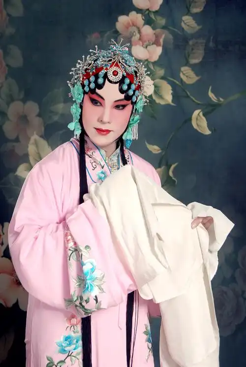 人文泰安    程砚秋(1904年1月1日至1958年3月9日),男,原名承麟,满族