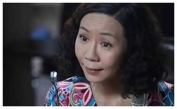 中国最丑女演员奇迹嫁入豪门,成为阔太?_杨青_故事_成功