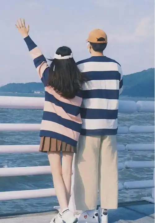 你喜欢哪对情侣的背影,测测你的另一半会跟你同甘共苦吗