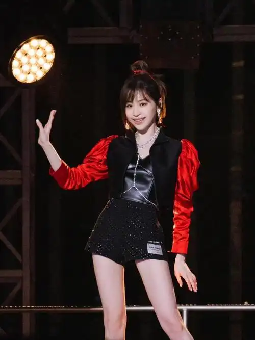 身高158的王心凌太会搭配行走的小个子女生穿搭模板