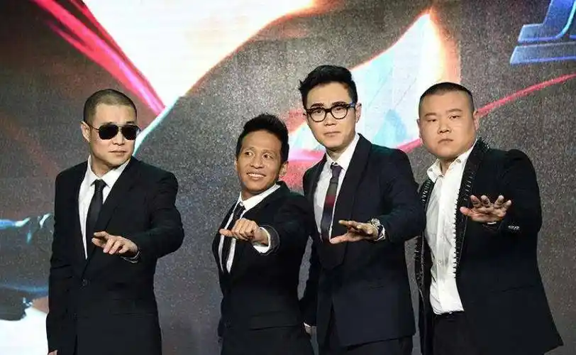 舞台上的光鲜,往往都没有那么容易_喜剧_表演_小品