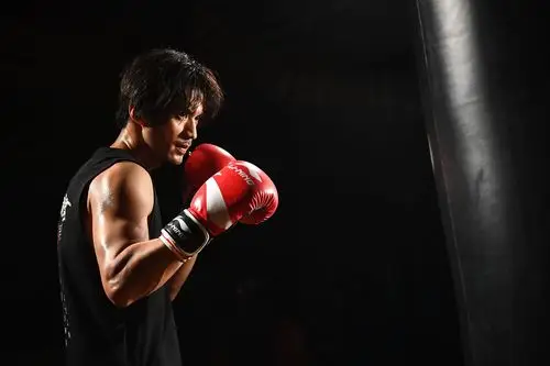 演员中会健身的男神 范玮用运动诠释"冲破禁锢 寻找真我"的人生态度