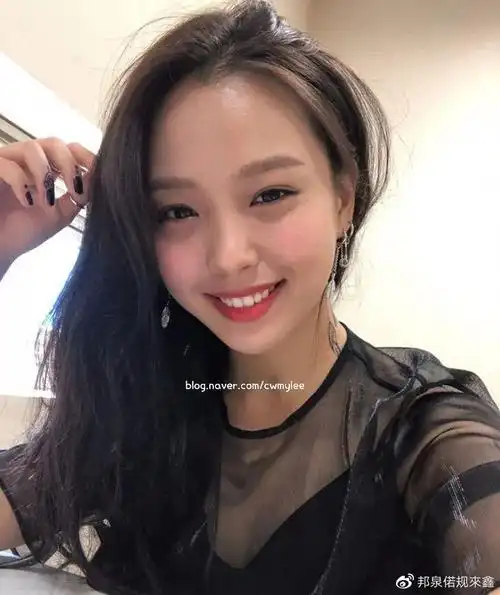 jessica与男友的前女友同台竞技gray与女演员恋情曝光