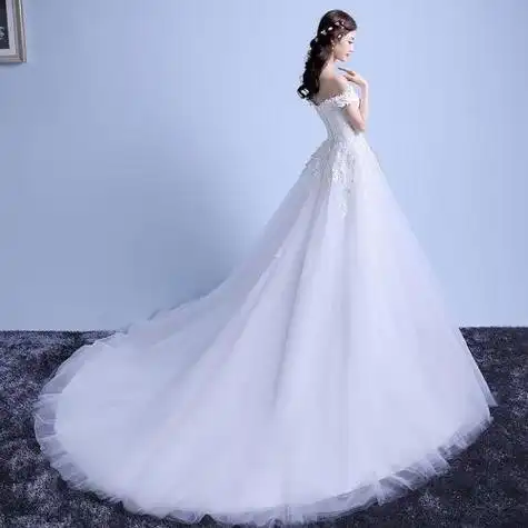 个性头像婚纱女生背影