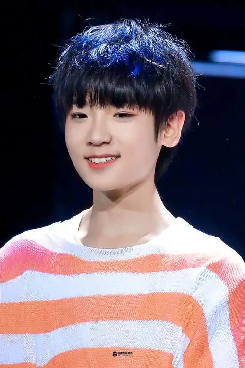 大家都要顺利哦61516708 77eyes on you@tf家族-张峻豪94