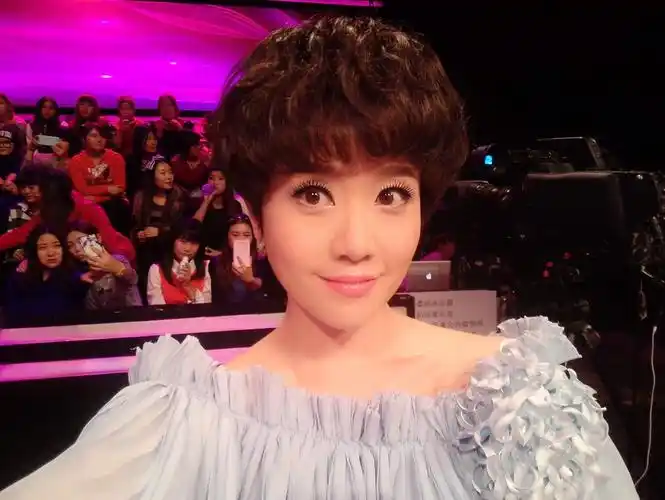 导师谈情寇乃馨偷借一点高圆圆和赵又廷的幸福来用用