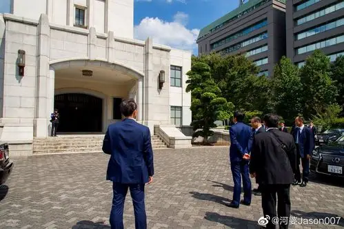 9月17日,安倍晋三参观远东国际军事法庭审判纪念馆.