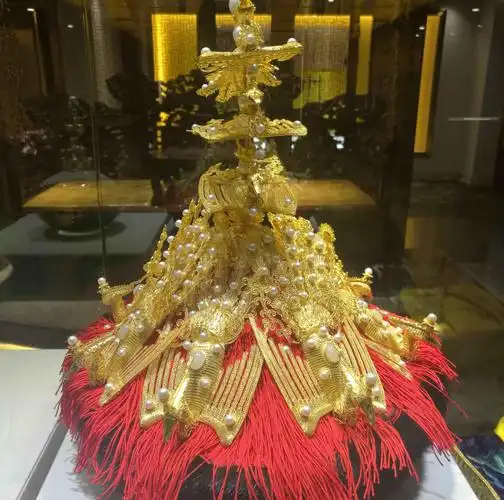 大清皇后冬季凤冠 3年前