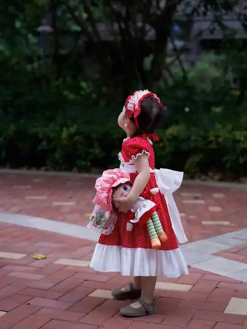 花姐手作草莓女孩