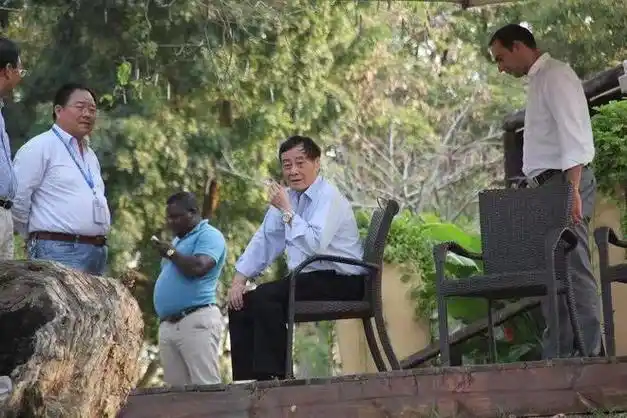 马云李书福雷军等知名企业家缅怀宗庆后