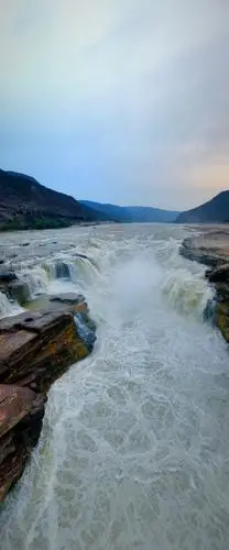 黄河壶口瀑布航拍之二