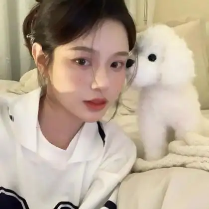 15岁女生照片好看同一人 跟狗狗在一起的女生_女生头像_头像屋