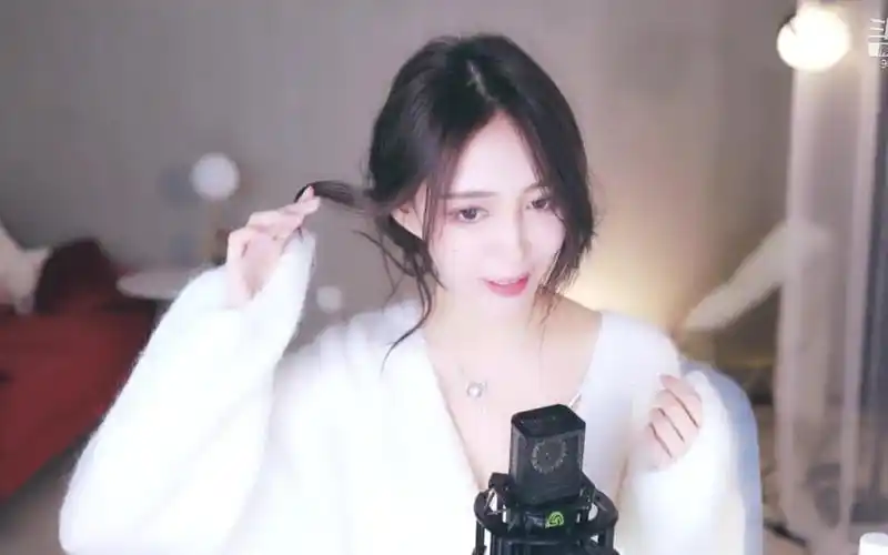 斗鱼美女主播王雨檬105美腿热舞直播录像