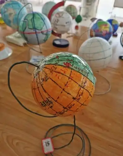 节约再利用,环保我先行|"玩转地球"——雅礼雨花中学初一年级地球仪