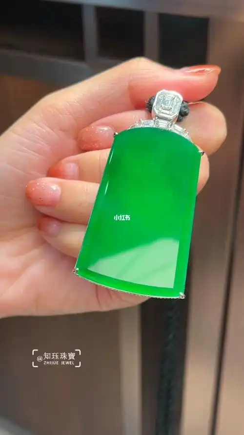 简单的高级感09收藏级厚装帝王绿无事牌