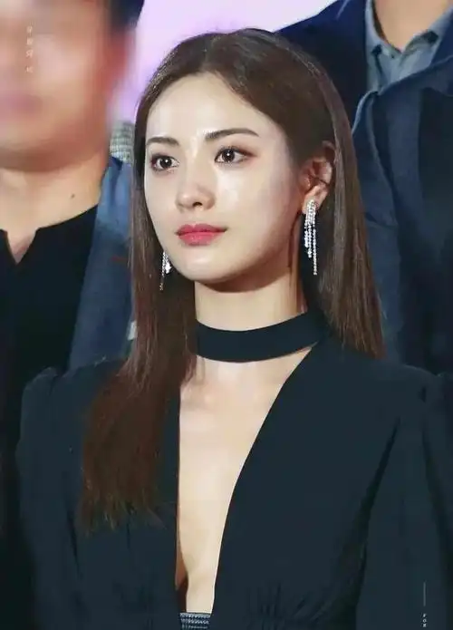 她曾连续3年被评为世界第一美,看到长相后,网友:又心动了一回|林珍娜