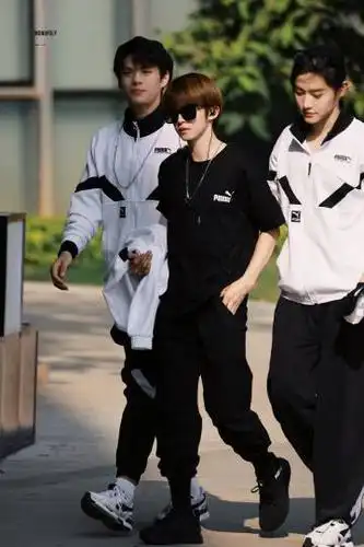 3-13 16:30 来自 满塘宇超话 关注