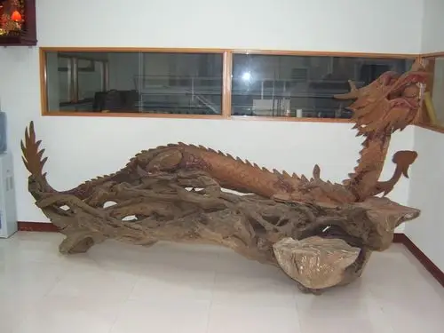 根雕欣赏——腾飞龙