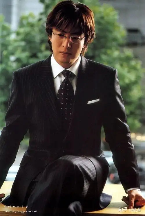 囤图仓鼠又来了这次想收藏每一面的裴勇俊