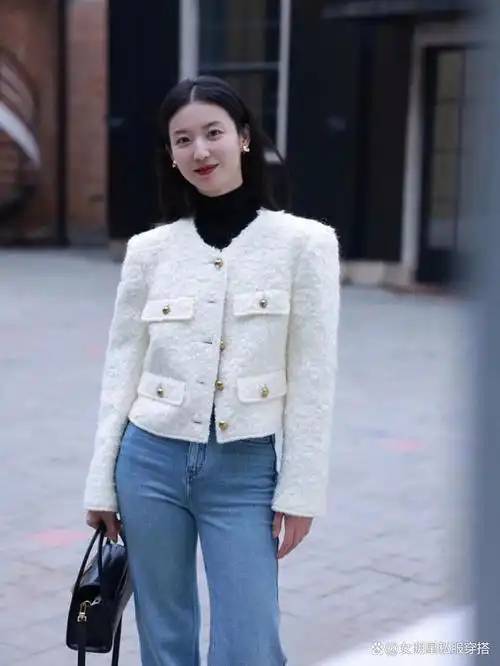 被沈梦辰最新街拍惊艳了!小香风 牛仔裤,精致又时髦