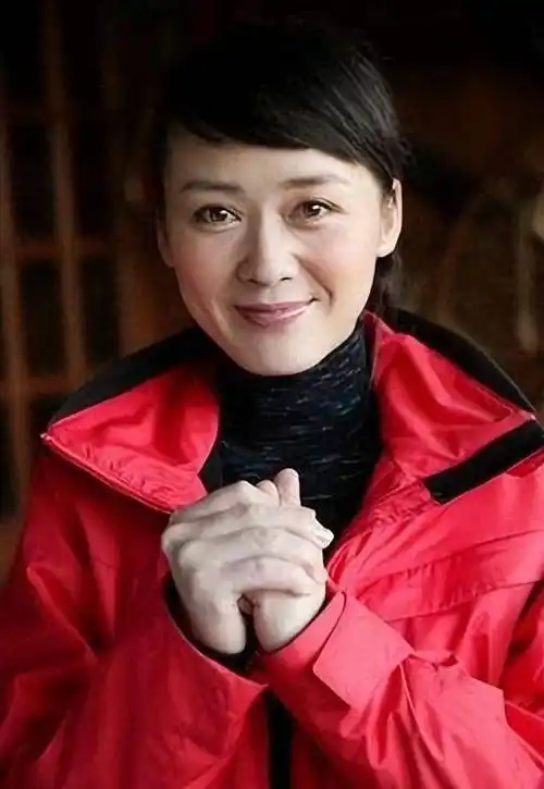 李琳前夫的一巴掌扇到两人离婚,二婚嫁给世界冠军,如今生活怎样_李大