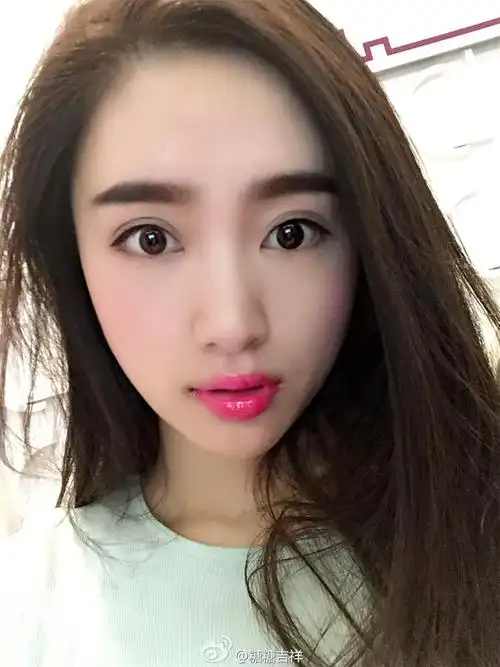 上海大长腿妹子糖糖美到爆高清自拍照(3)