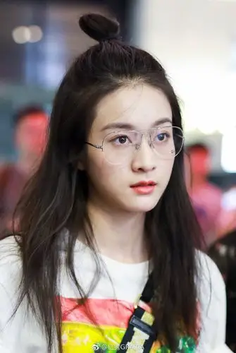 汇总下女明星戴眼镜的图 多图!