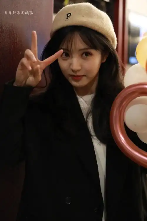 组图:田曦薇齐刘海贝雷帽造型释出 元气甜妹活力满满_高清图集_新浪网