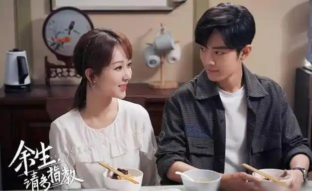 作品总票房超80亿杨紫再添硬核实绩90花top实至名