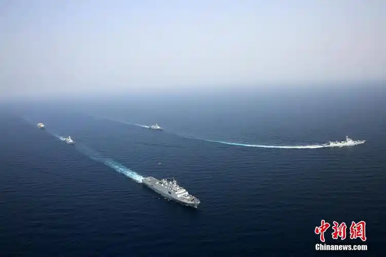 中国海军第十八批护航编队接力亚丁湾护航