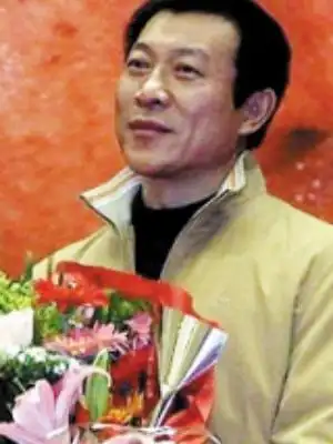 冯国庆个人简历资料最新消息_人物库-她时代