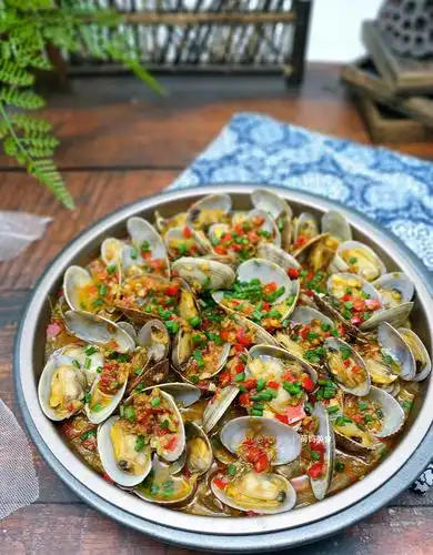 花甲价廉味美,这个做法我最喜欢,不炒也不煮,一次两斤不够吃_手机搜狐