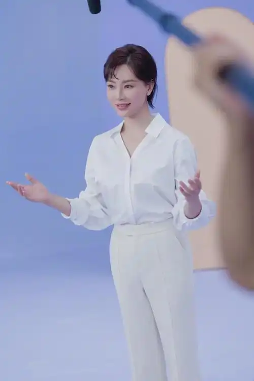 陈数我这辈子最正确的决定就是嫁给二婚带儿子的钢琴家赵胤胤