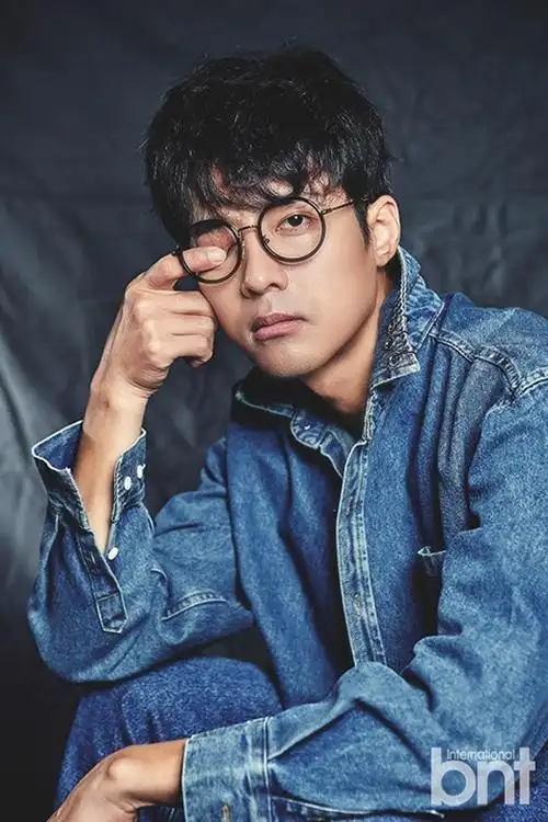 【高周元(高朱元)】【画报】1115 bnt采访画报 8p