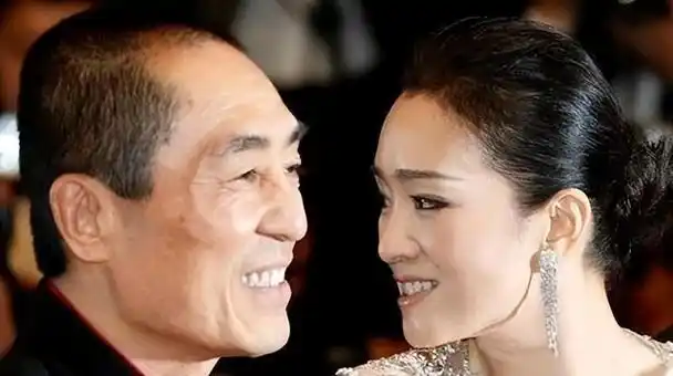 "张艺谋,一位备受瞩目的副导演,他的私人生活鲜为人知.