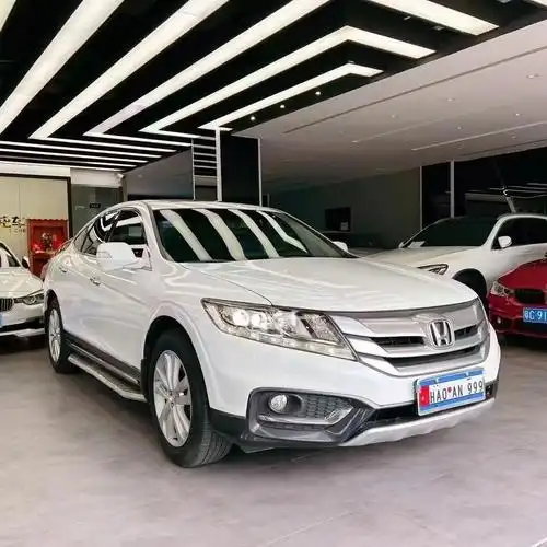 15年8月本田歌诗图24l自动豪华版一手车