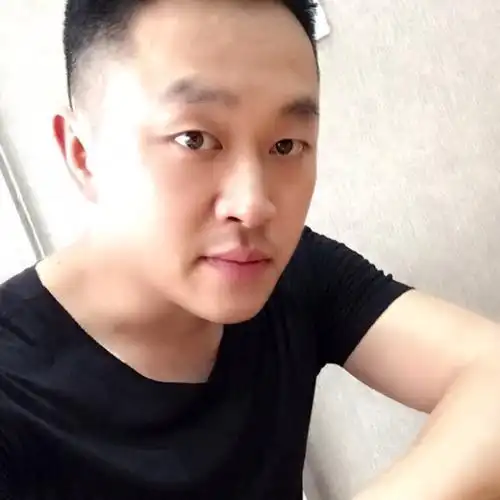 音帅气成熟男生头像稳重微信头像图片李氏头像黑羽快斗和中森青子头像