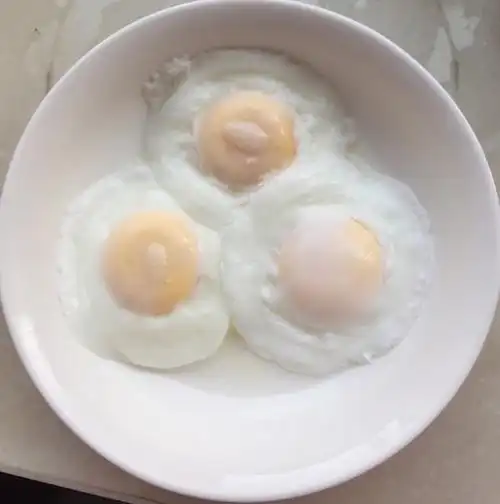 家有儿女1215做的水煮荷包蛋