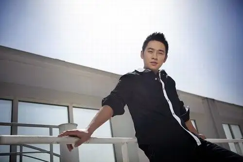 《女子军魂》央一热播 王小毅迎战铁娘子