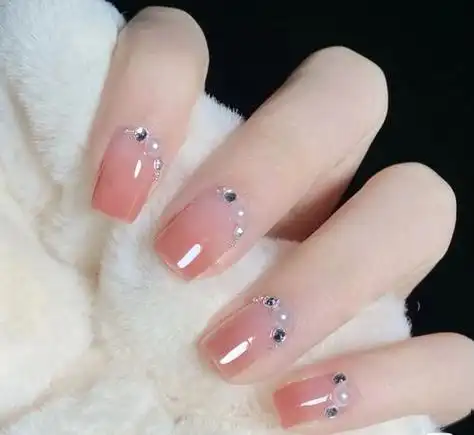 试试这个方法渐变圣诞节法式美甲新娘