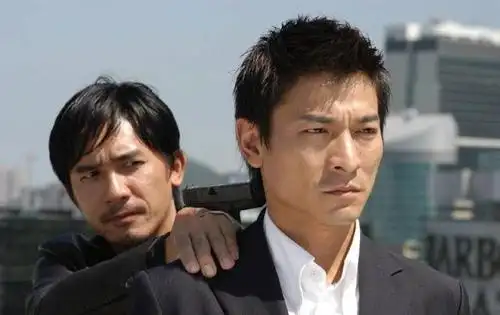 21世纪电影巅峰《无间道1》:以前我没得选择,现在我想做一个好人