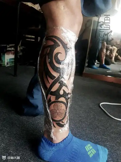 小腿图腾_纹身图案手稿图片_samuel mui € 梅的纹身作品集