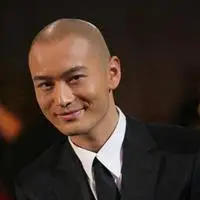 赌球app_最新霸气男生光头头像大全 真人霸气光头男头像_微信头像图片