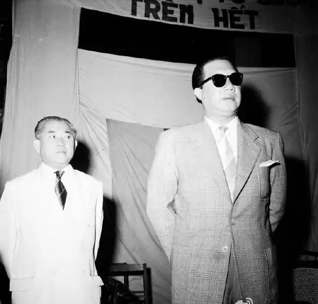 1949年6月14日,法国扶持阮朝末代皇帝保大成立越南国,保大担任国家