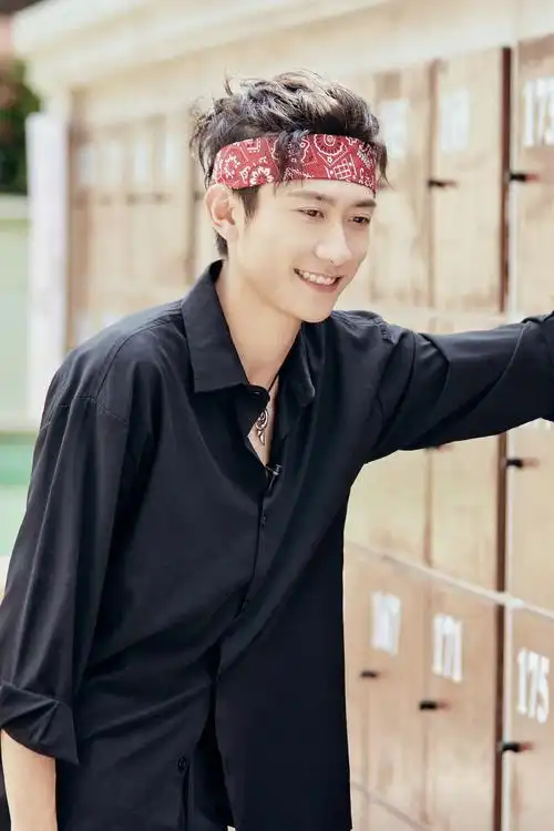 张一山萌探探探案##张一山曾少年