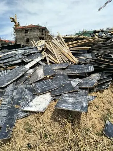 本人长期大量回收工地旧木板旧木方