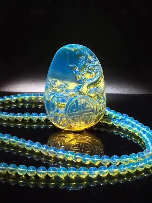 多米尼加蓝珀为啥这么贵?看完就明白了