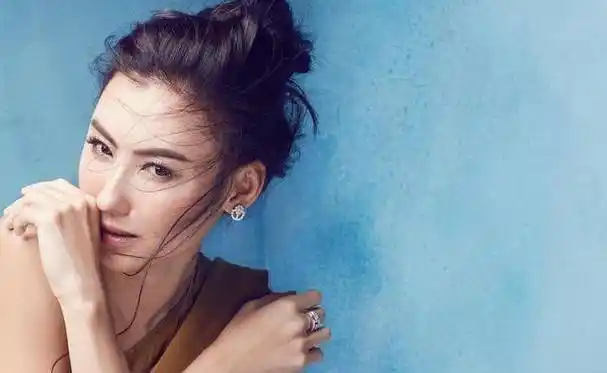 原创原创40岁的张柏芝原谅冠希哥点赞王菲如今只想做一名好妈妈